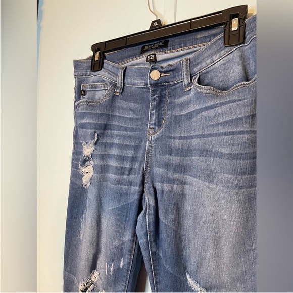 Judy Blue Jeans. 2/$30 - Picture 2 of 6